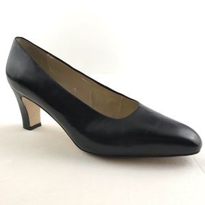 CONNIE BLACK LEATHER PUMPS